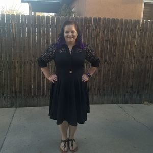 Meet your Posher, Adrienne